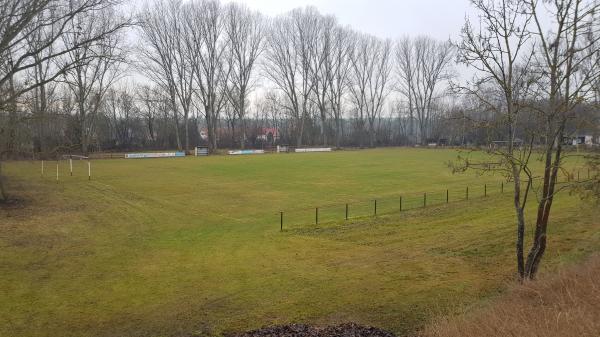 Stadion Am Roten Wehr - Westgreußen