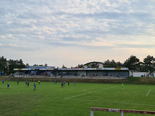 Anton Bosch Stadion - Kottingbrunn