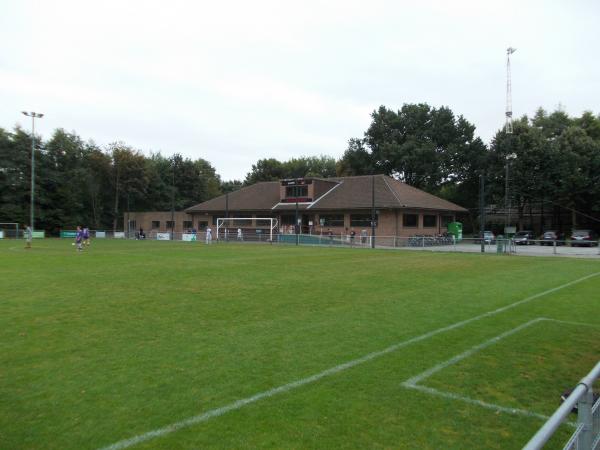 Diepensteynstadion - Steenhuffel