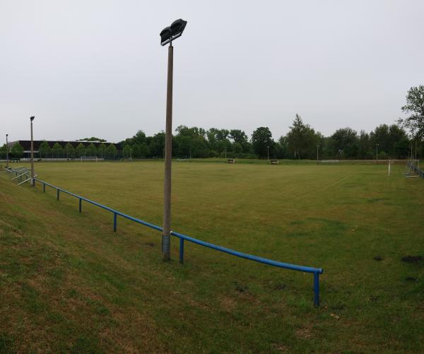 Sportstadion Neukieritzsch Nebenplatz - Neukieritzsch
