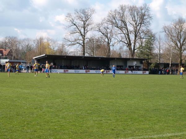 Neumühlenstadion - Beelen