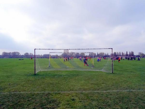 Hackney Marshes pitch N14 - Hackney Wick, Greater London