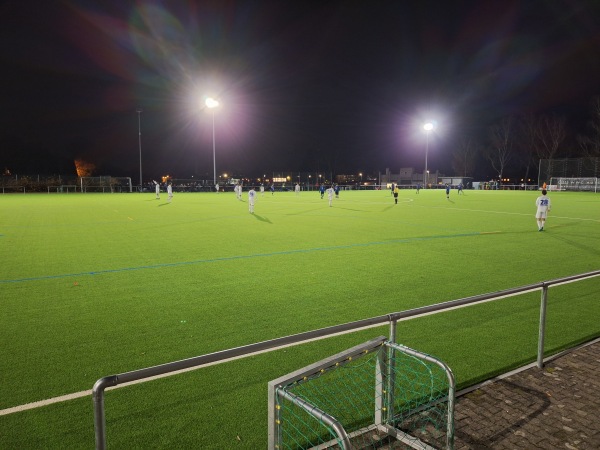Sportzentrum Eichenbach Platz 2 - Eislingen/Fils