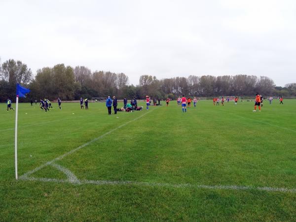 Hackney Marshes pitch N13 - Hackney Wick, Greater London