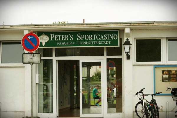 Aufbau-Sportplatz - Eisenhüttenstadt