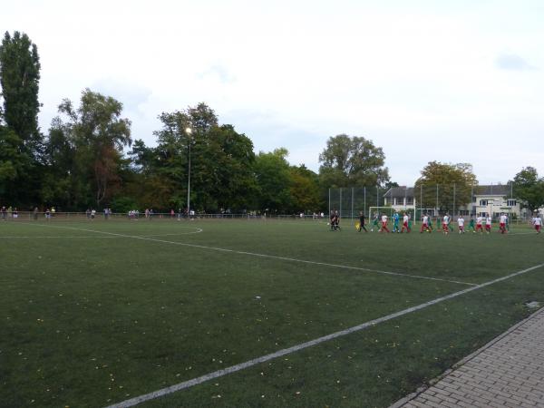 Sportplatz Hohe Straße - Bonn-Tannenbusch