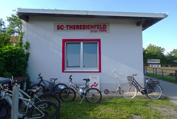 Steinfeldstadion - Theresienfeld