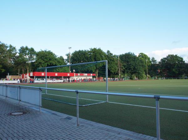Sportplatz am Hallenbad - Dortmund-Brackel