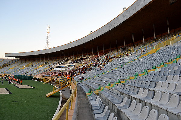 İzmir Atatürk Stadyumu - İzmir