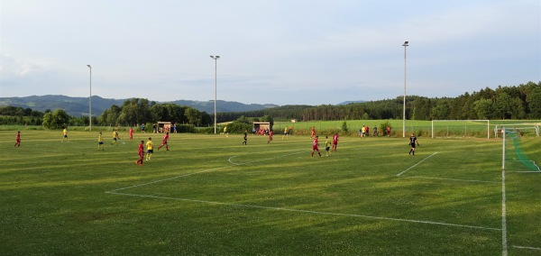 Sportplatz Neukirchen am Ostrong - Neukirchen am Ostrong