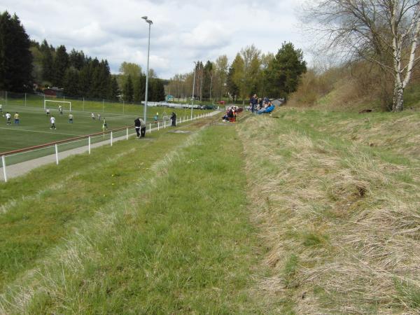 Sportplatz Am Schwimmbad - Großbreitenbach
