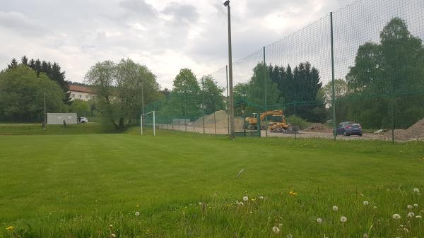 Sportplatz Am Kirchenwald - Suhl-Goldlauter
