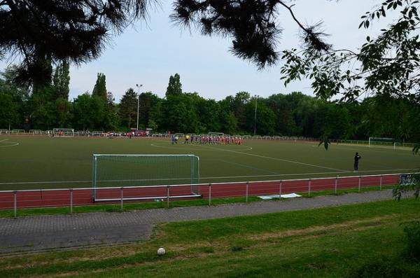 Sportplatz Neckarstraße - Bonn-Bad Godesberg-Plittersdrof