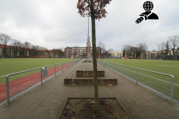 Sportplatz Langenfort 1 - Hamburg-Barmbek