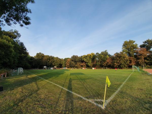 Sportplatz Manfred von Brauchitsch - Leipzig-Altlindenau