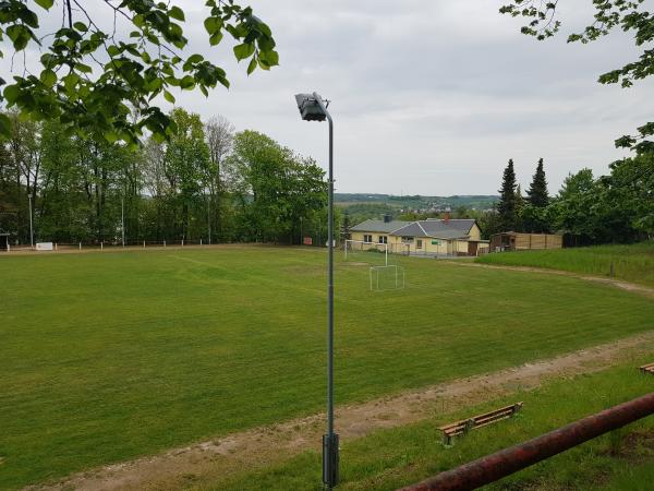 Sportplatz am Lindenberg - Taura