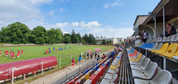 Tsentraluri Stadioni Khoni - Khoni