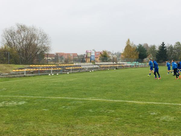 Stadion w Wykrotach - Wykroty