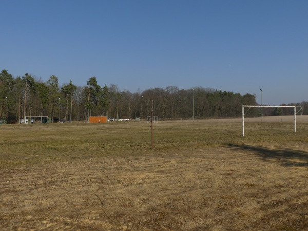 Sportplatz im Park 2 - Kroppen