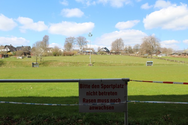 Sportplatz Ortsmitte - Simmerath-Steckenborn