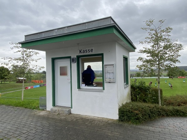 Sportgelände Am Sonnenhügel - Lonnerstadt