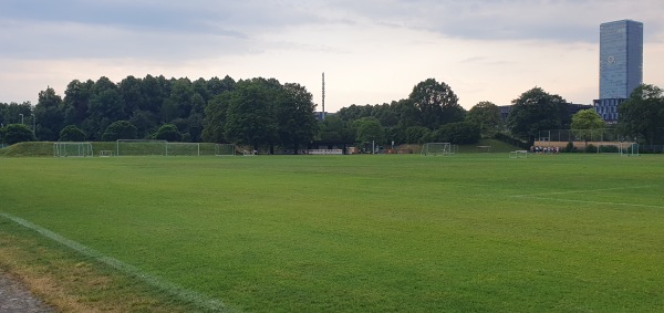 Zentrale Hochschulsportanlage Platz 2 - München-Milbertshofen-Am Hart