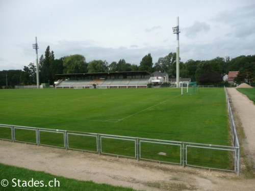 Stade Léo Lagrange - Sainte-Geneviève-des-Bois