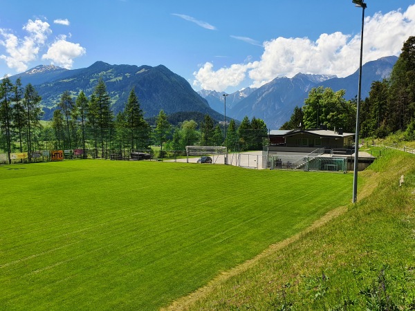 Sportplatz Wiesle - Karres