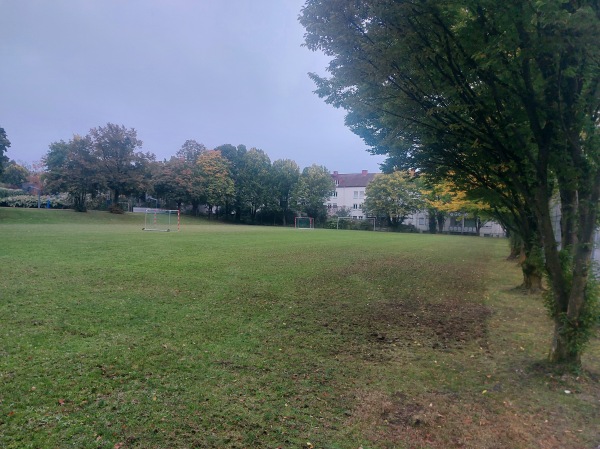 Sportplatz Elly-Heuss-Realschule - München-Ramersdorf-Perlach