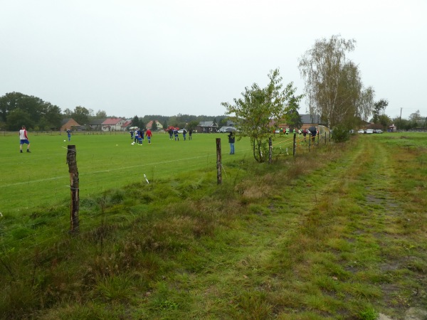 Boisko w Kaczenicach - Kaczenice