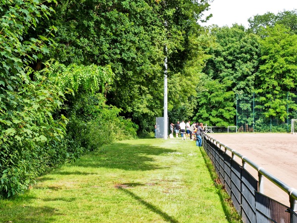 Sportplatz an der Mühle - Neukirchen-Vluyn-Rayen
