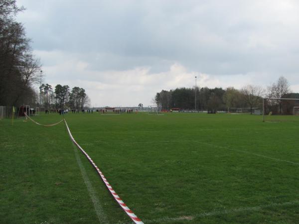 FRAPACK Stadion Nebenplatz - Wendelstein/Mittelfranken-Großschwarzenlohe
