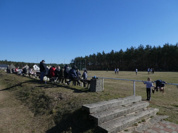 Boisko w Grzmiącej - Cybinka