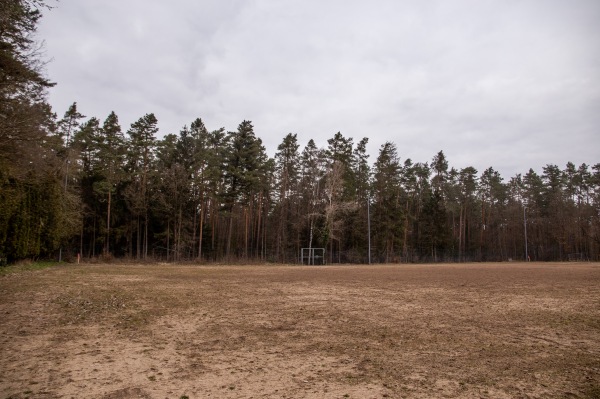 Kurt-Ströbel-Waldkampfbahn Nebenplatz - Zirndorf-Weiherhof