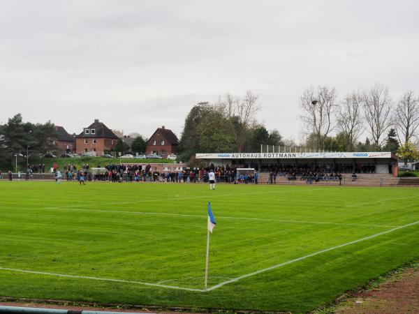 Bezirkssportanlage Loewenfeldstraße - Bottrop-Kirchhellen