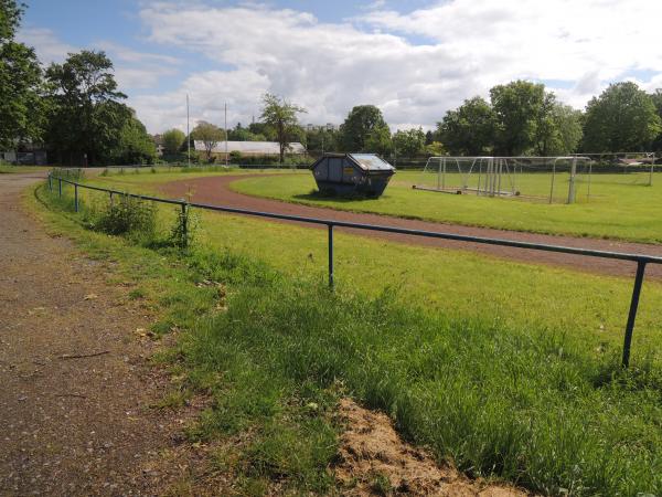 Sport- und Freizeitgelände Rebstöcker Weg - Frankfurt/Main-Rödelheim