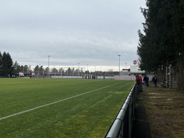 Sportpark Valznerweiher Platz 5 - Nürnberg-Zerzabelshof