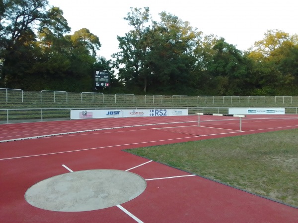 Sportparkstadion Neu-Isenburg - Neu-Isenburg