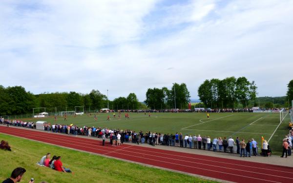 Sportplatz Adolf-Weiß-Straße - Mengerskirchen-Waldernbach