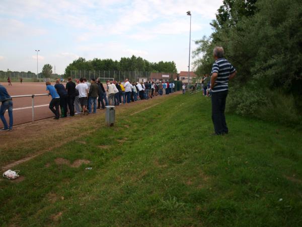 Sportplatz Deusener Straße - Dortmund-Deusen