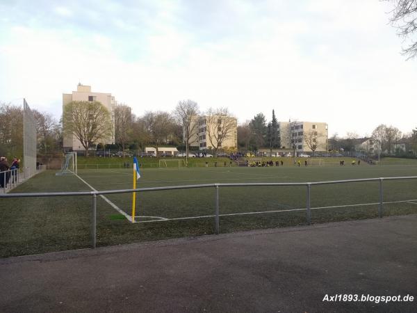 Sportplatz an der S-Bahn Goldberg - Böblingen