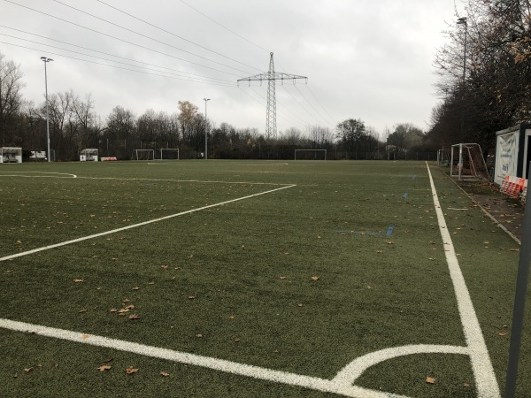 Sportgelände Martin-Gomm-Weg Platz 2 - Augsburg-Firnhaberau