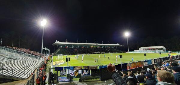 Stadion im Sportpark Höhenberg - Köln-Höhenberg