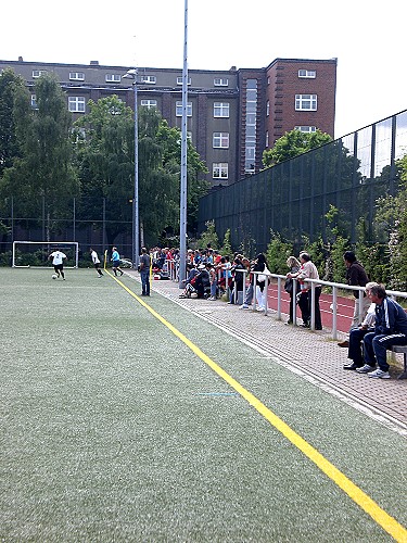 Sportplatz Stralsunder Straße - Berlin-Brunnenviertel