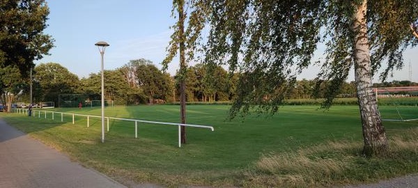 Sportanlage Karl-Jäger-Weg B-Platz - Burgwedel-Engensen