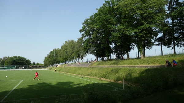 Sportanlage Niederlauer - Niederlauer