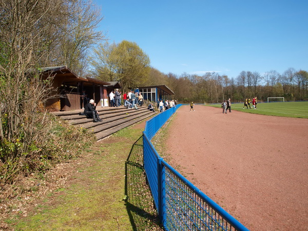 Bezirkssportanlage Im Emscherbruch - Gelsenkirchen-Resse