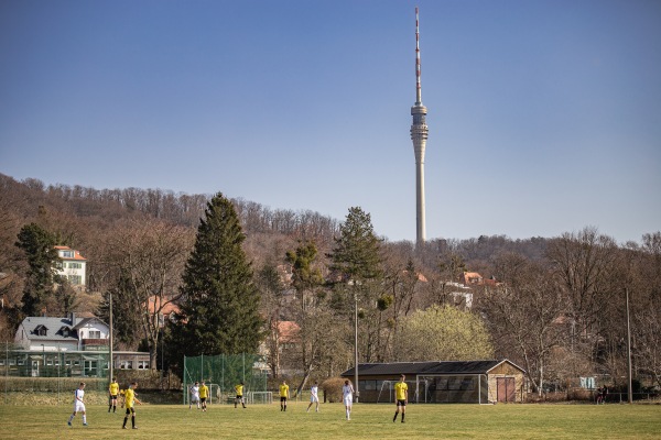 Sportanlage an der Elbe - Dresden-Wachwitz
