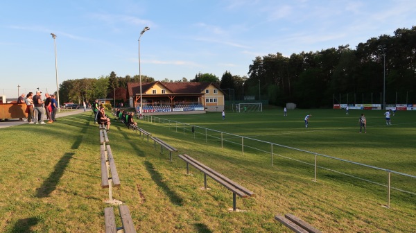 Waldstadion Großsteinbach - Groß Steinbach