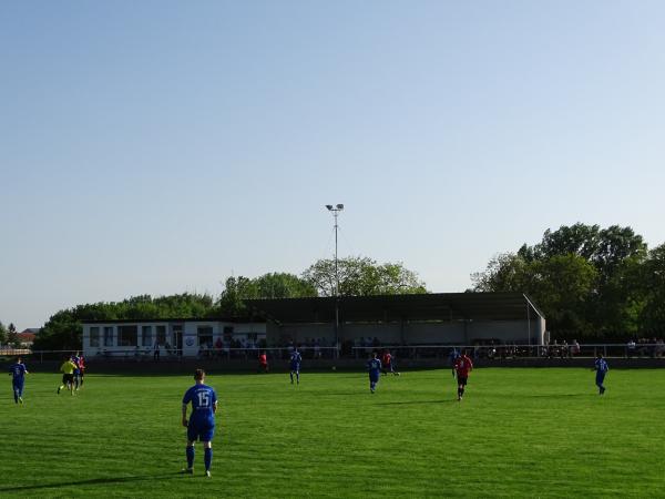 Sportplatz Engelhartstetten - Engelhartstetten